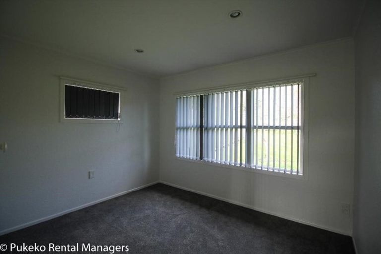 Photo of property in 19 Lynmore Drive, Hillpark, Auckland, 2102