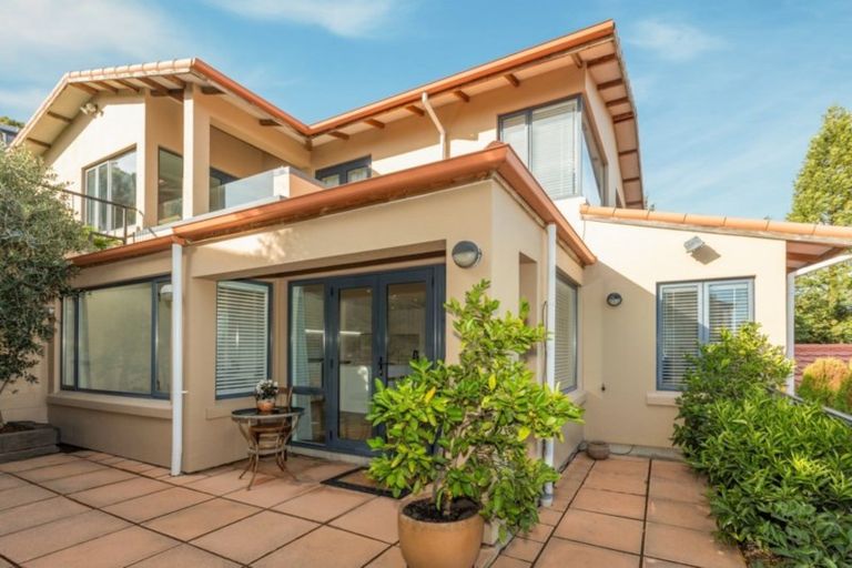 Photo of property in 20 Lucknow Place, Cashmere, Christchurch, 8022