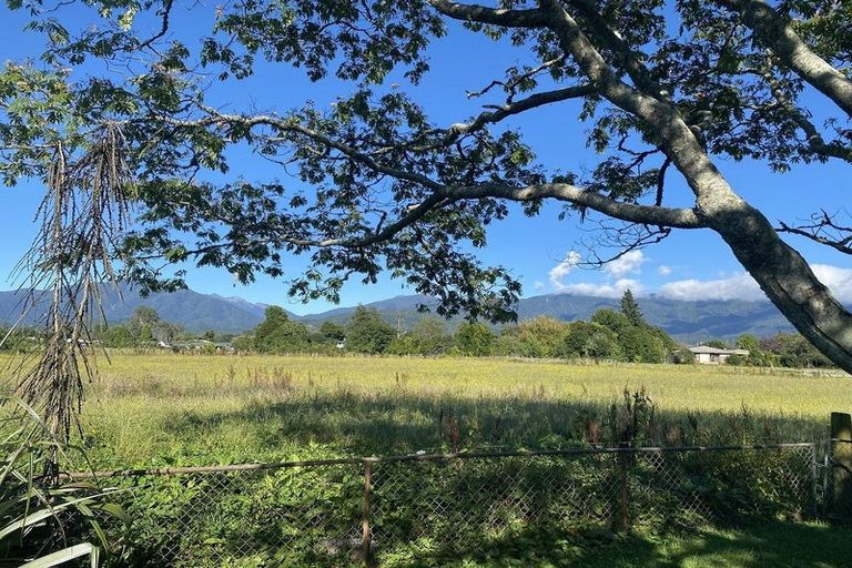 Photo of property in 42 Meihana Street, Takaka, 7110