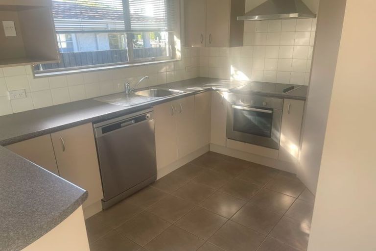 Photo of property in 150 Straven Road, Fendalton, Christchurch, 8014