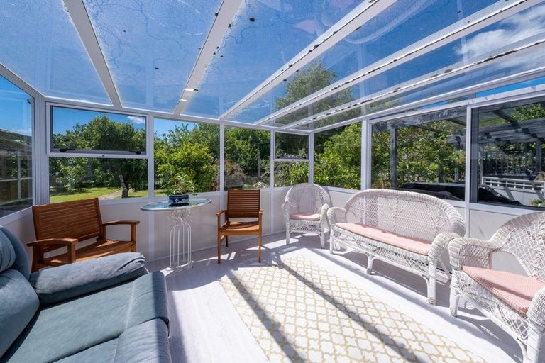 Photo of property in 215a Waikawa Road, Waikawa, Picton, 7220