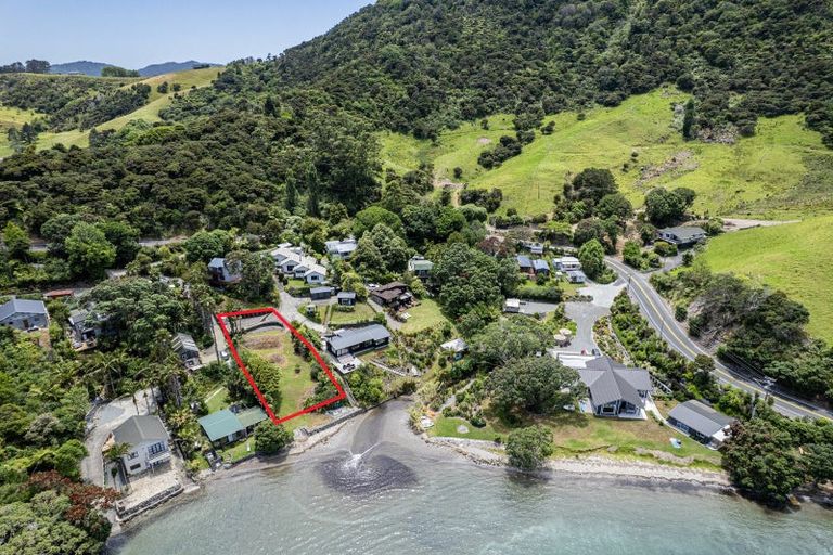 Photo of property in 2418 Whangarei Heads Road, Whangarei Heads, 0174