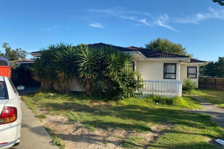 Photo of property in 17 Melleray Place, Randwick Park, Auckland, 2105