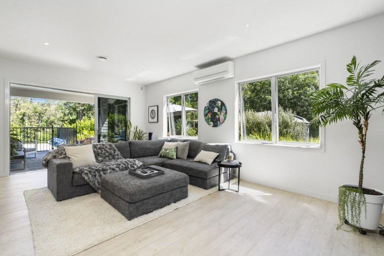 Photo of property in 38 Puriri Park Lane, Waipapa, 0230