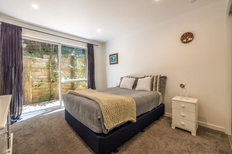 Photo of property in 18 Victoria Road South, Onetangi, Waiheke Island, 1081