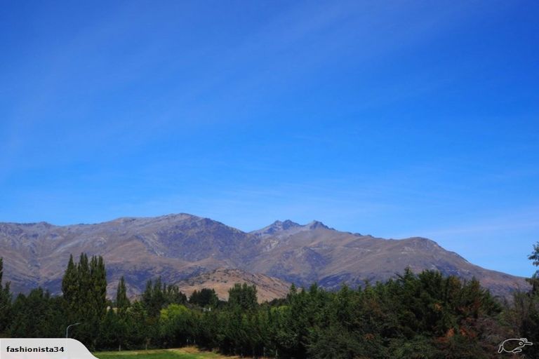 Photo of property in 47 Mcdonnell Road, Arrowtown, 9302