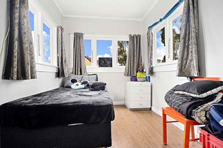 Photo of property in 1/19 Takanini Road, Takanini, 2112