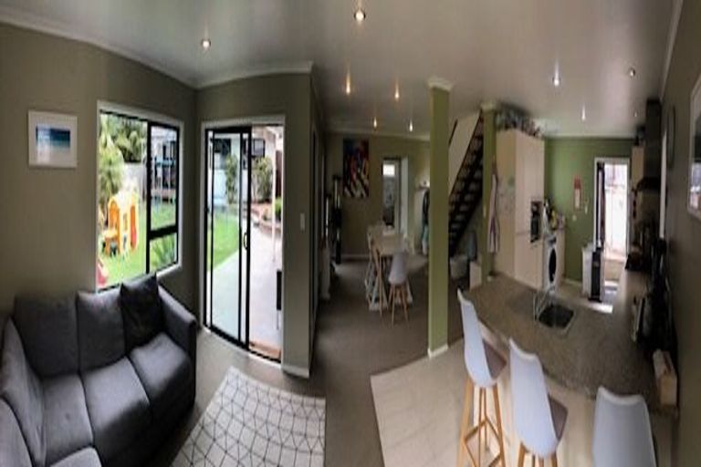 Photo of property in 17 Tercel Place, Sunnyhills, Auckland, 2010