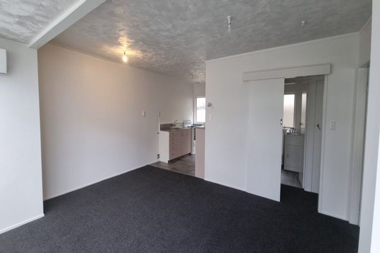 Photo of property in 2/181 Marine Parade, Mount Maunganui, 3116