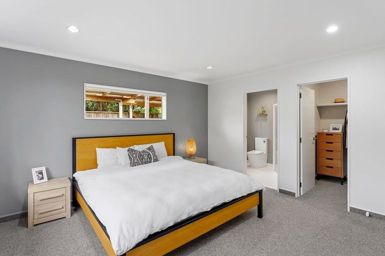 Photo of property in 399b Te Moana Road, Waikanae, 5036