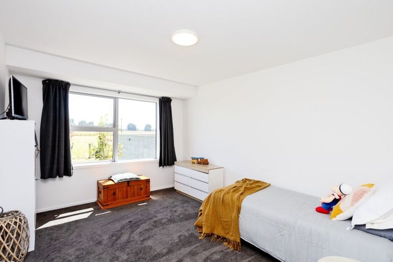 Photo of property in 12 Dowling Road, Longbush, Invercargill, 9871