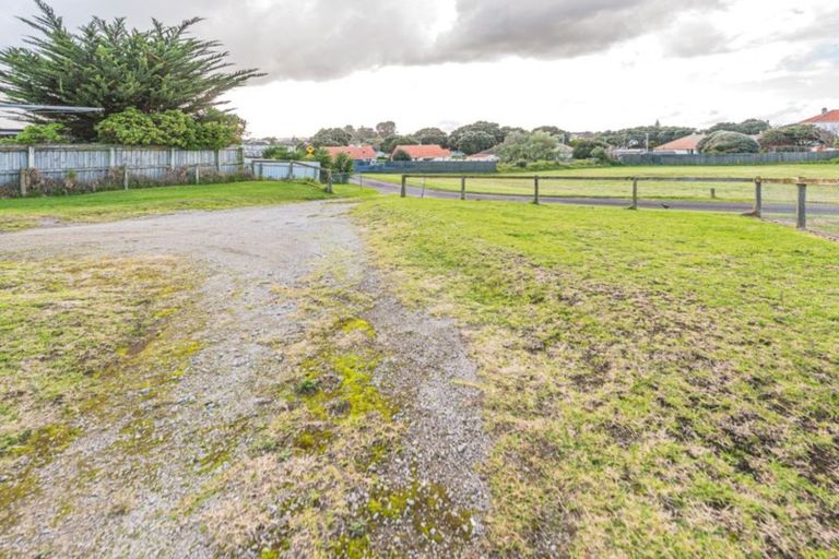 Photo of property in 86 Swiss Avenue, Gonville, Whanganui, 4501