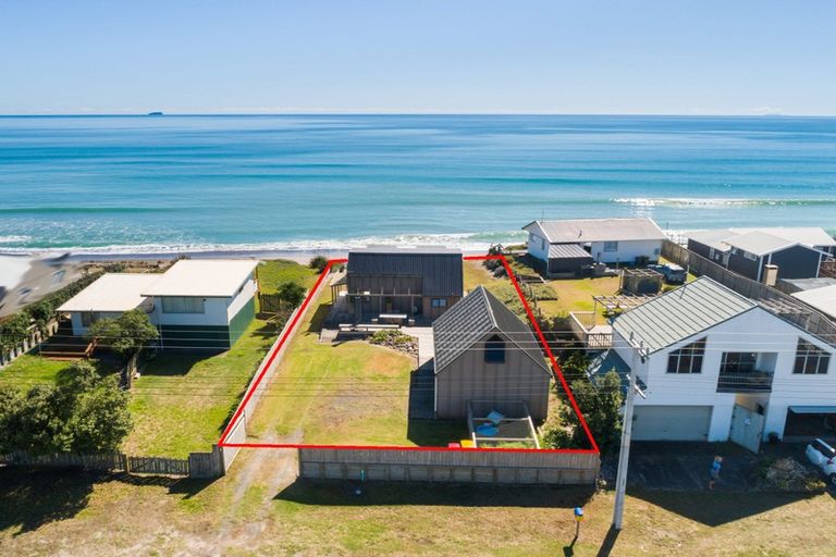 Photo of property in 147 Pukehina Parade, Pukehina, Te Puke, 3189