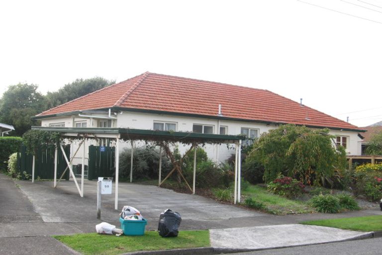 Photo of property in 50 Fairfield Avenue, Fairfield, Lower Hutt, 5011