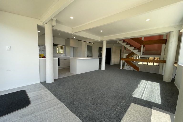 Photo of property in 32b Bayly Road, Moturoa, New Plymouth, 4310