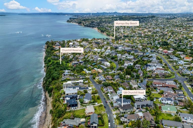 Photo of property in 128 Churchill Road, Rothesay Bay, Auckland, 0630