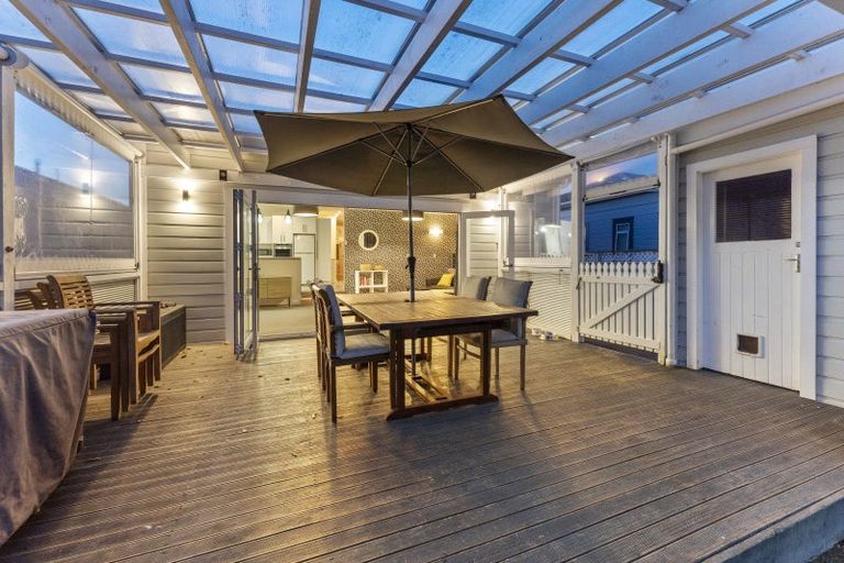 Photo of property in 154 Kings Crescent, Hutt Central, Lower Hutt, 5010