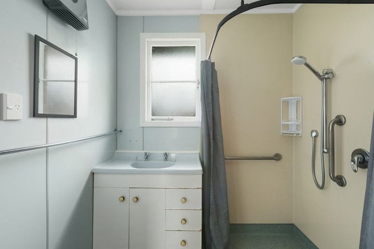 Photo of property in 1 Lee Avenue, Paeroa, 3600