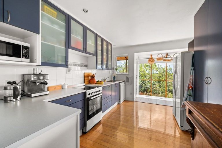 Photo of property in 275 Don Buck Road, Massey, Auckland, 0614