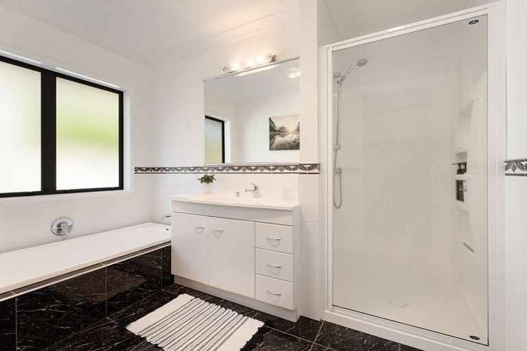 Photo of property in 15 Rowesdale Drive, Ohauiti, Tauranga, 3112