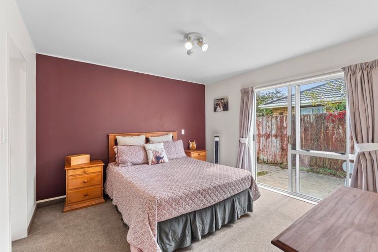 Photo of property in 1 Hadleigh Court, Paraparaumu, 5032