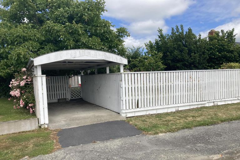 Photo of property in 8 Carlisle Street, Waimate, 7924