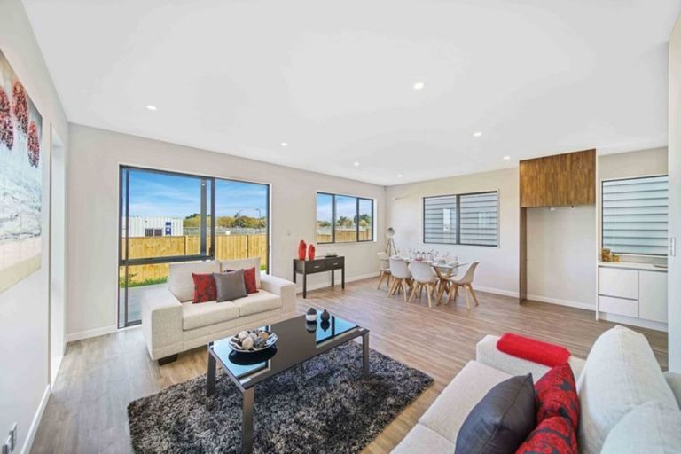 Photo of property in 30 Lusitano Drive, Karaka, Papakura, 2113