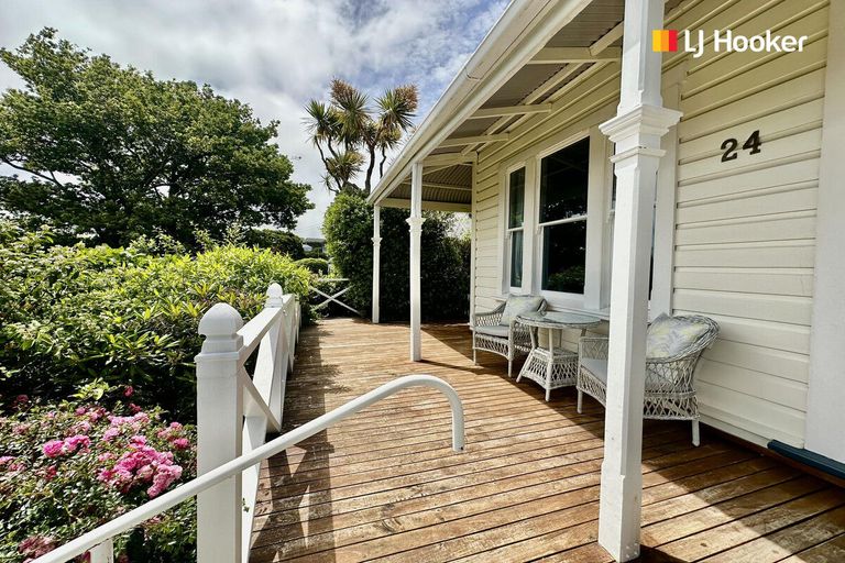 Photo of property in 24 Mataora Road, Kenmure, Dunedin, 9011
