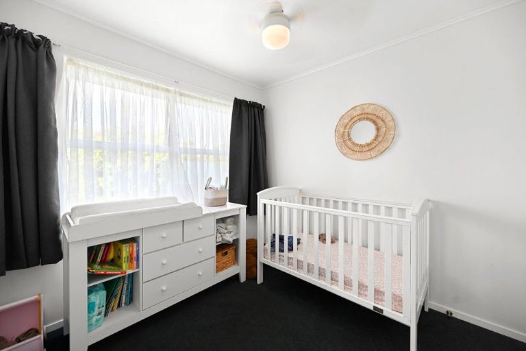 Photo of property in 30 Rhonda Avenue, Deanwell, Hamilton, 3206