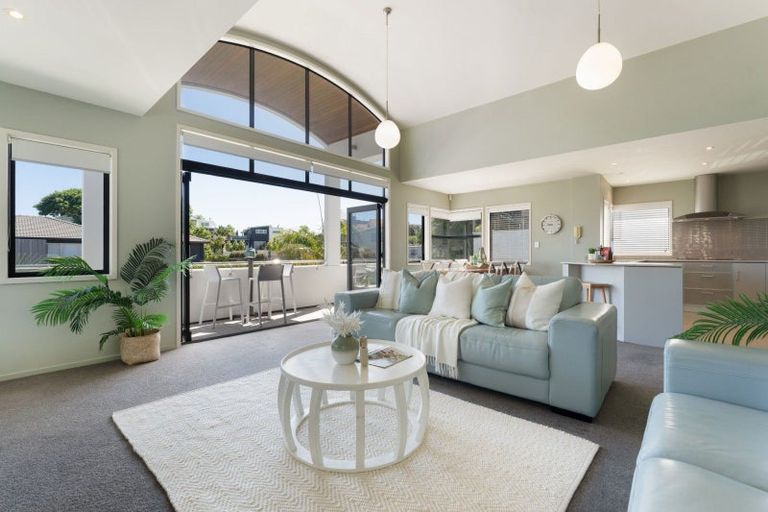 Photo of property in 6b Oceanview Road, Mount Maunganui, 3116