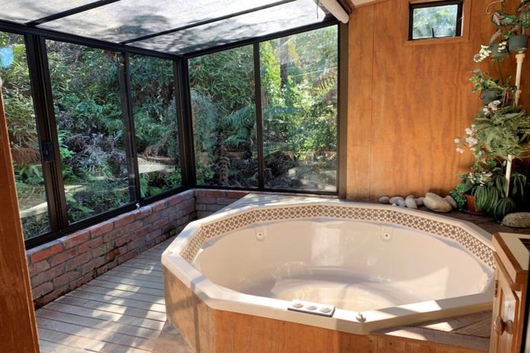 Photo of property in 27 Hauraki Terrace, Pukawa Bay, Turangi, 3381