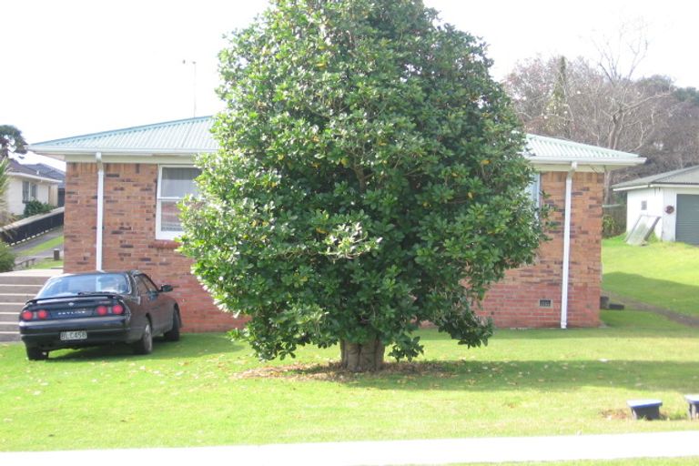 Photo of property in 2/9 View Road, Papakura, 2110