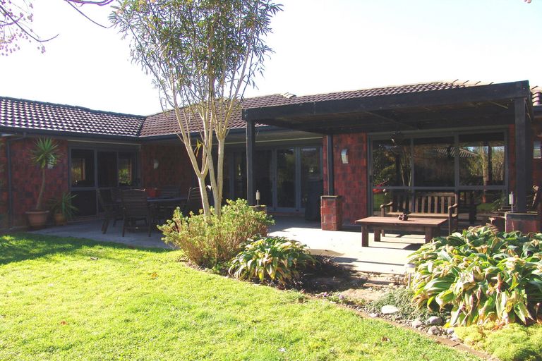 Photo of property in 33 Mangauika Road, Pirongia, Te Awamutu, 3876