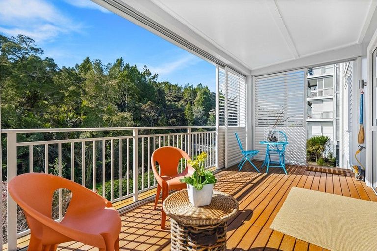 Photo of property in 90 Eaves Bush Parade, Orewa, 0931