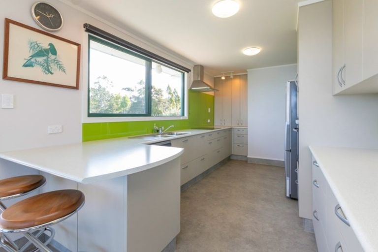 Photo of property in 426 Leigh Road, Whangateau, 0985