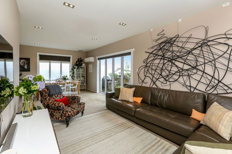 Photo of property in 70 Lemon Street, New Plymouth, 4310