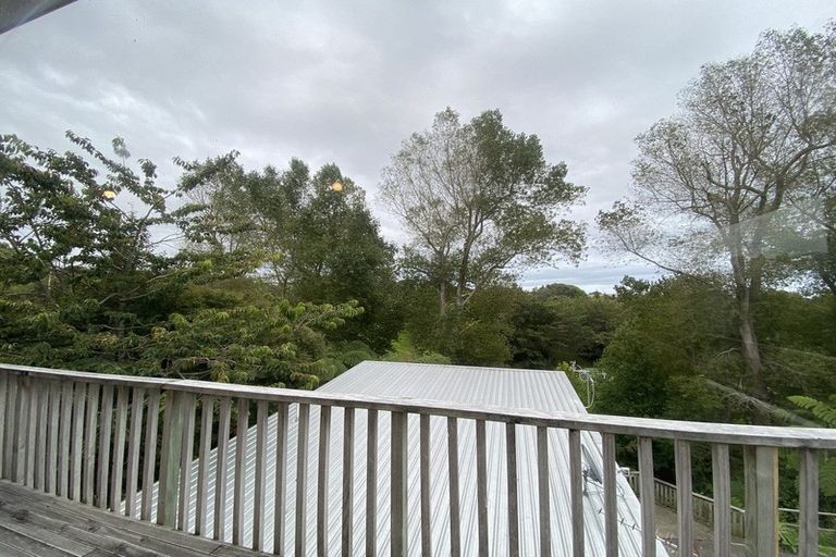 Photo of property in 182 Mangorei Road, Merrilands, New Plymouth, 4312