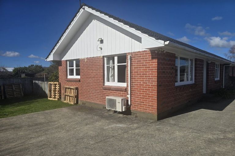 Photo of property in 3/5 Ruahine Street, Trentham, Upper Hutt, 5018
