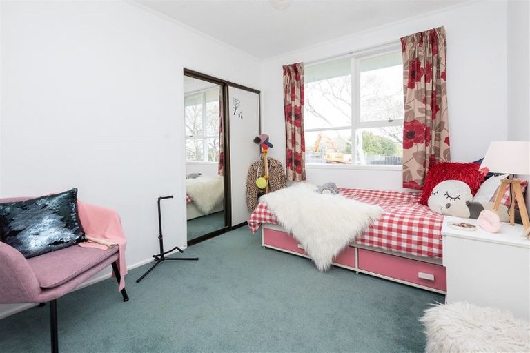 Photo of property in 9 Edgar Pearce Place, Howick, Auckland, 2014