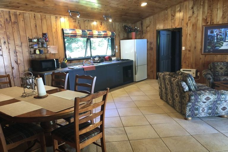 Photo of property in 152 South Road, Hawera, 4610