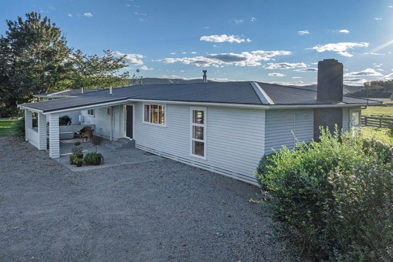 Photo of property in 357 Swamp Road, Fernhill, Napier, 4183