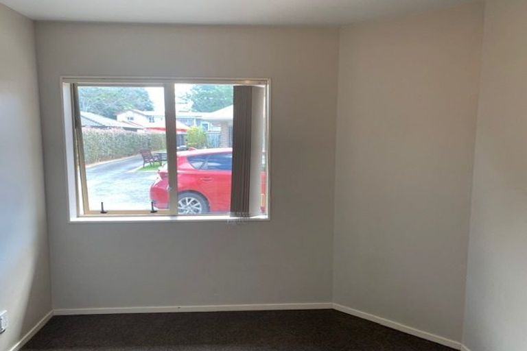 Photo of property in 10 Gibbs Road, Manurewa, Auckland, 2102