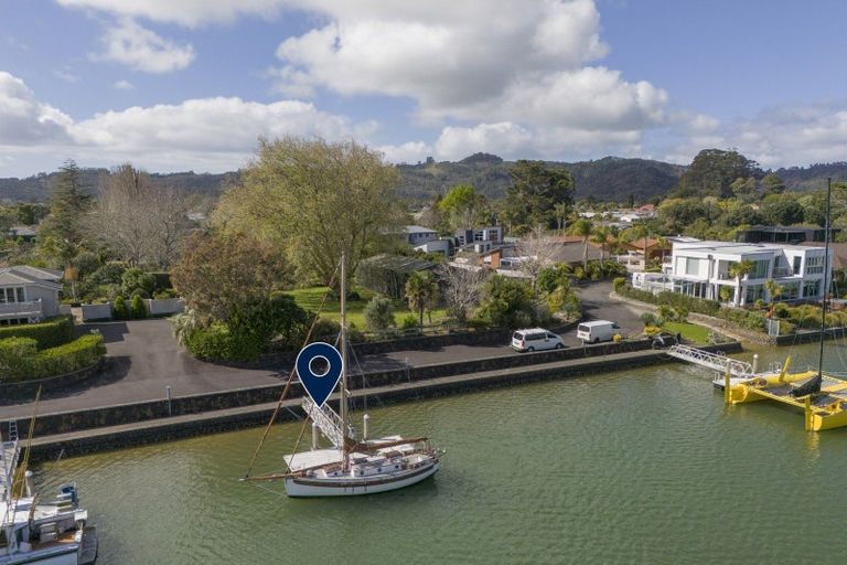 Photo of property in 102 South Highway East, Whitianga, 3510