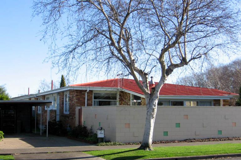 Photo of property in 2 Katene Street, West End, Palmerston North, 4412