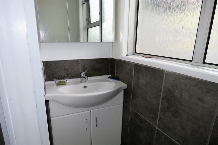 Photo of property in 84 Romilly Street, Westport, 7825