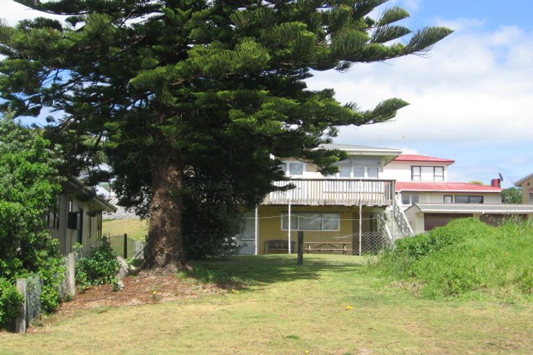 Photo of property in 32 Shaw Road, Waihi Beach, 3611