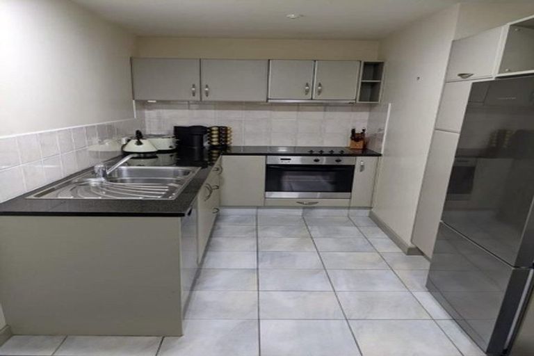 Photo of property in Anchorage Apartments, 101/36 Victoria Road, Mount Maunganui, 3116