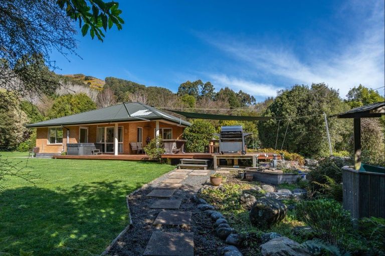 Photo of property in 205 Okuti Valley Road, Little River, 7591