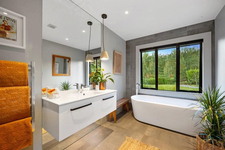 Photo of property in 92 Oak Lane, Coatesville, Albany, 0793