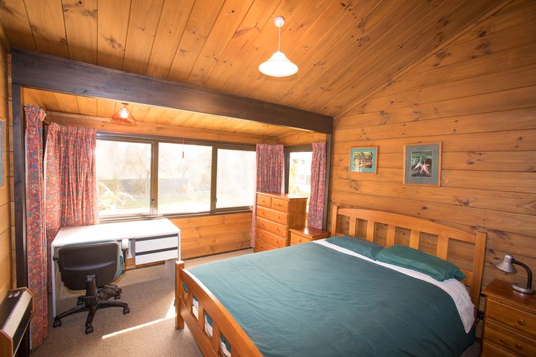 Photo of property in 32 Murray Place, Lake Tekapo, 7999